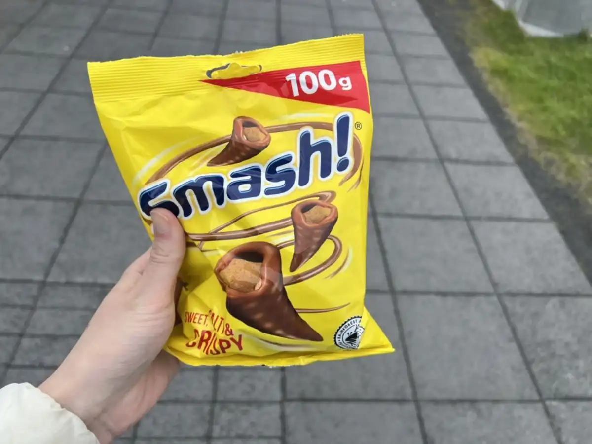 1000 円くらいしたスナック