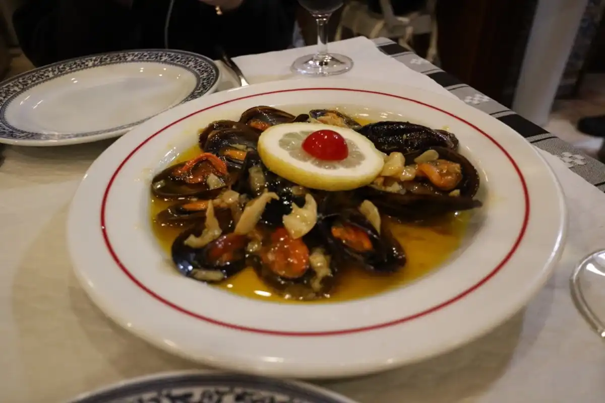 ムール貝のアヒージョ