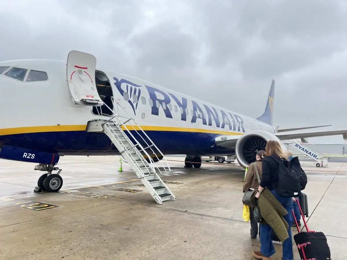 RyanAir恒例のセルフ搭乗 🙂