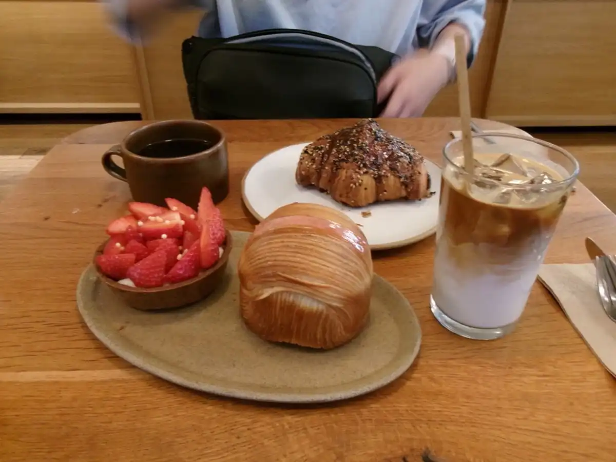 この他にも 2 個買って、帰宅後に食べました